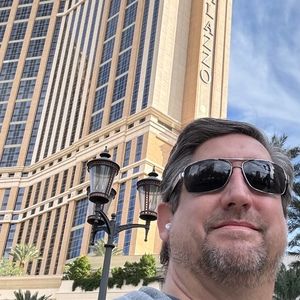 Meet your Posher, Bob